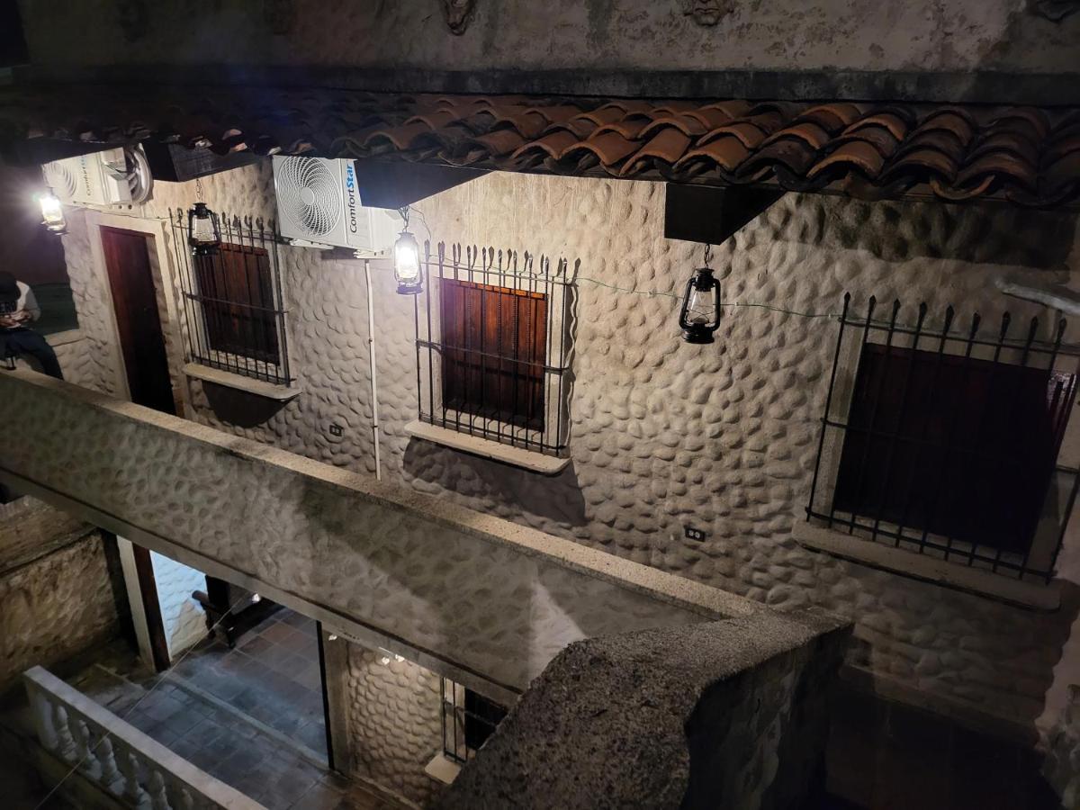 Hostal Casa De Las Gargolas Amapala Eksteriør bilde