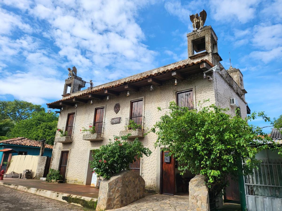 Hostal Casa De Las Gargolas Amapala Eksteriør bilde