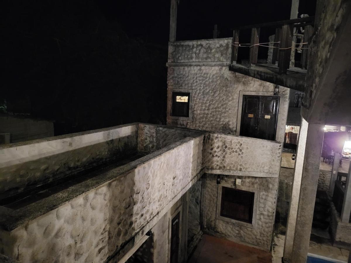 Hostal Casa De Las Gargolas Amapala Eksteriør bilde